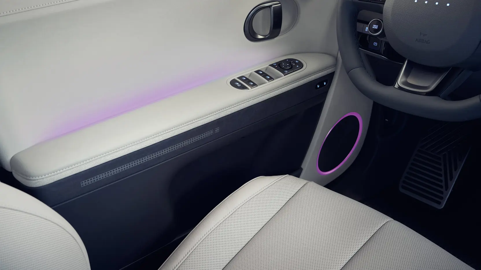Hyundai IONIQ 5 Interior 2024 Ambient Mood Lamp Magenta Edit